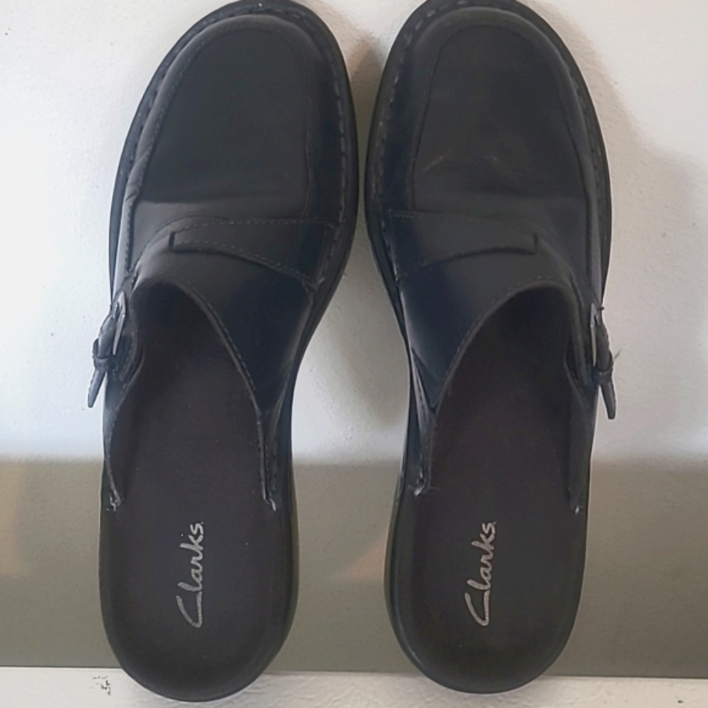 Clarks Leather Clogs Mules Slip-On Top Stitch Buckle Low Heel Navy Retro 7M